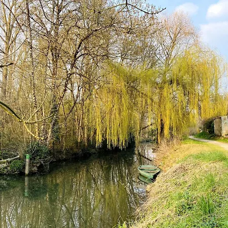 La Grange D 'arcais-sans Linge De Maison Holiday home